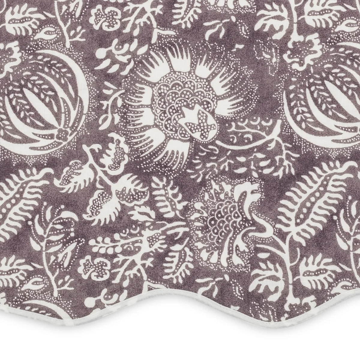 Schumacher Granada Guest Towel, Set of 2 in Thistle (MSC042GTOW2TH)