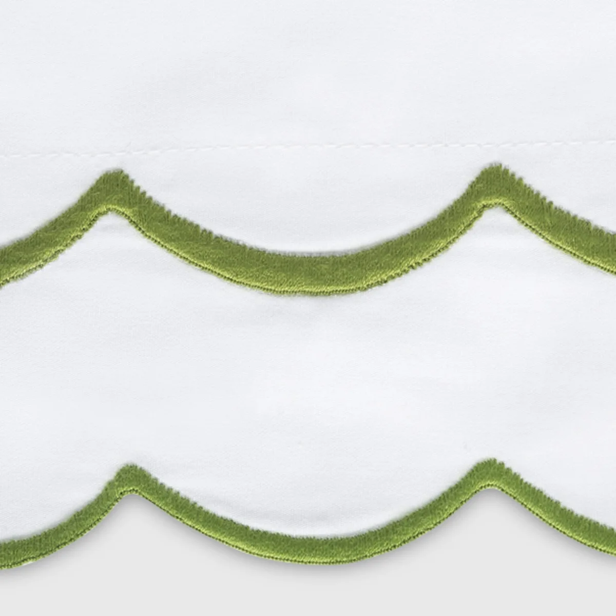 Schumacher India Duvet Cover in Grass
