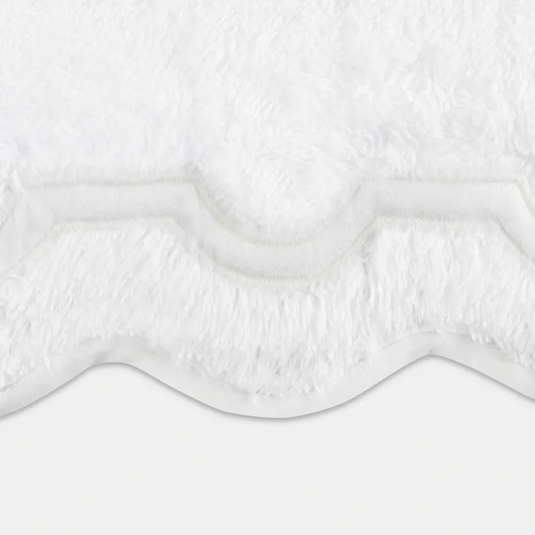 Schumacher Mirasol Tub Mat in Bone (MTK223TMTOWBN)