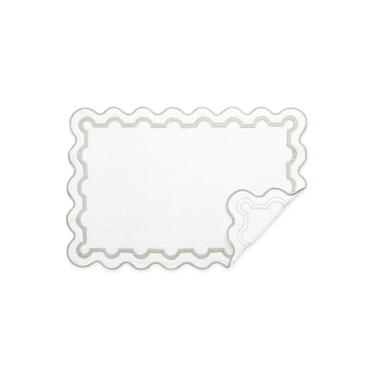 Schumacher Mirasol Tub Mat in Silver (MTK223TMTOWSI)