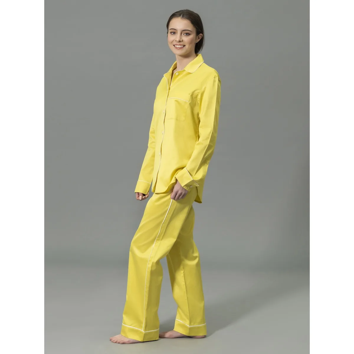 Schumacher Nocturne Pajama Set in Lemon/Bone