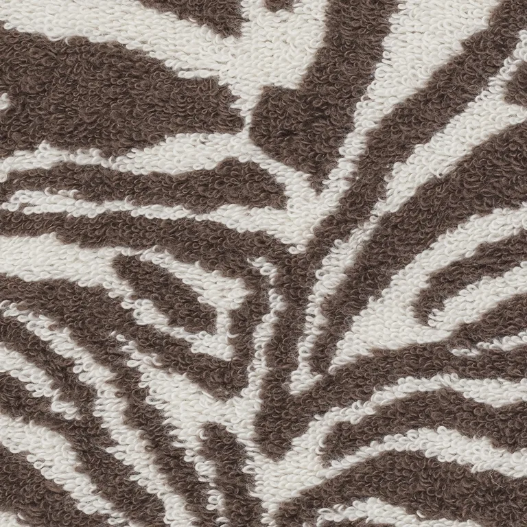 Schumacher Regine Bath in Sable