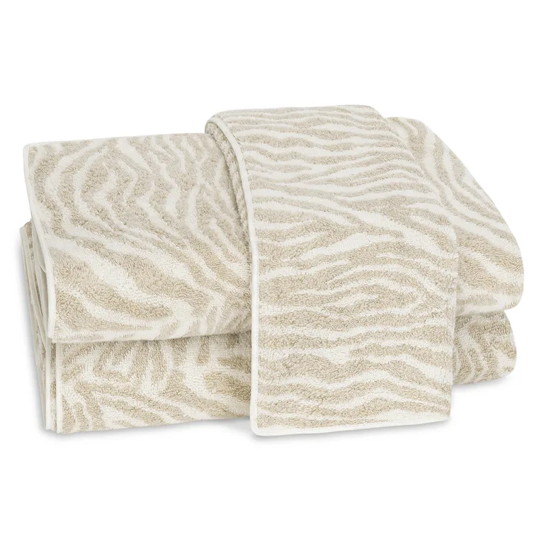 Schumacher Regine Bath in Sand
