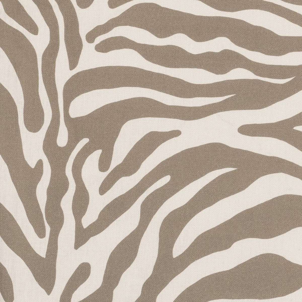 Schumacher Regine Tissue Box Cover in Coconut (MSC062TISSUEOU)