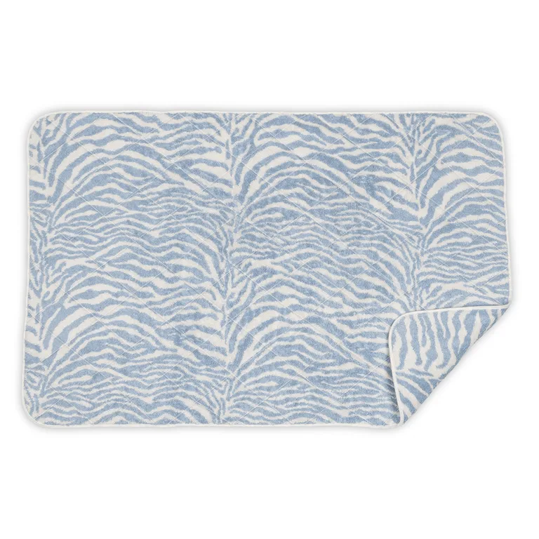 Schumacher Regine Tub Mat in Hydrangea (MSC062QMTOWHY)
