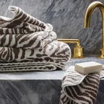 MSC062QMTOW1A | Regine Tub Mat - Sable Schumacher Regine Tub Mat in Sable (MSC062QMTOW1A)