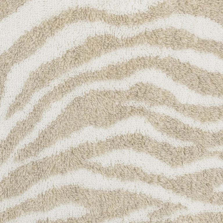 Schumacher Regine Tub Mat in Sand (MSC062QMTOWSD)