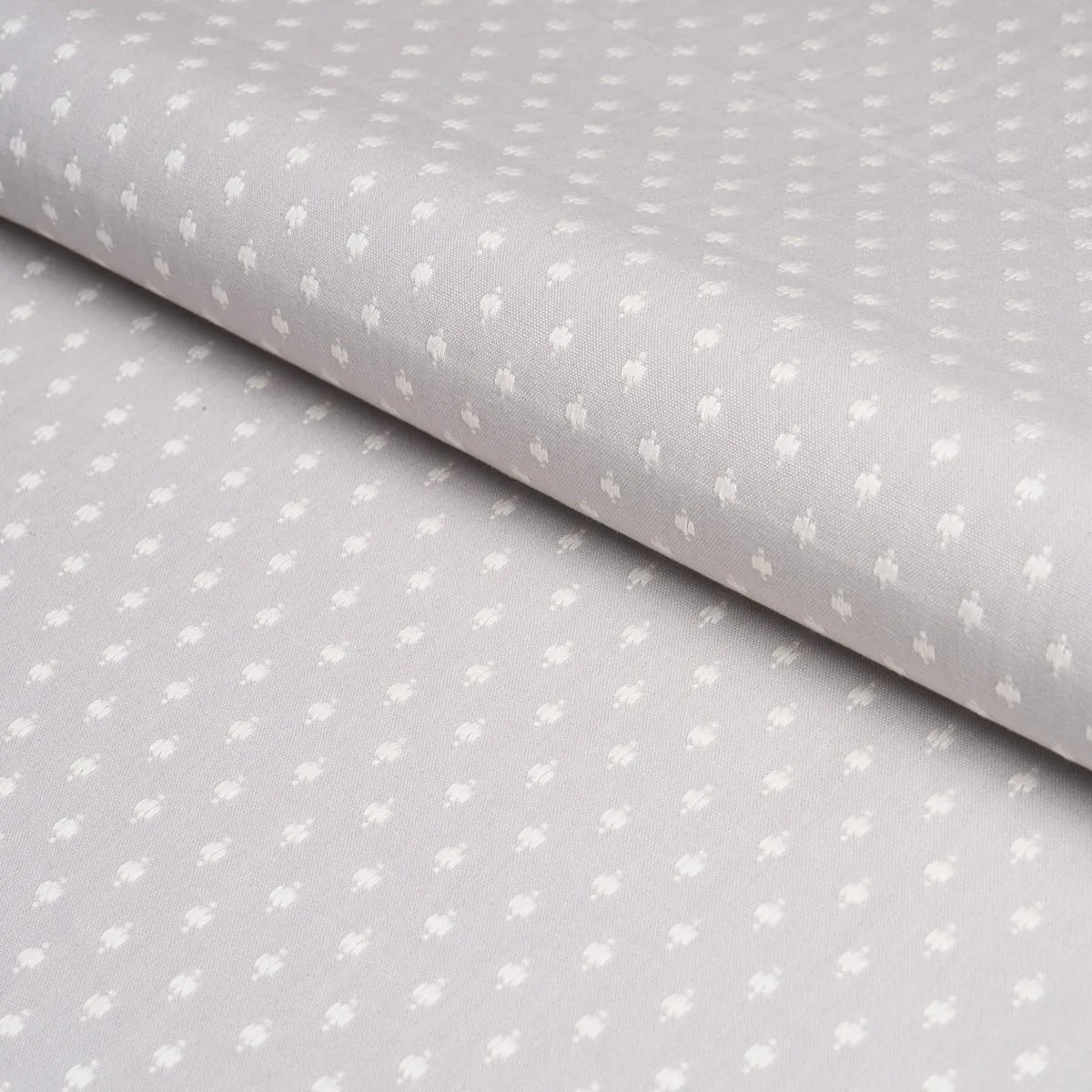 Schumacher 75535 Barlow Ivory On Grey fabric swatch
