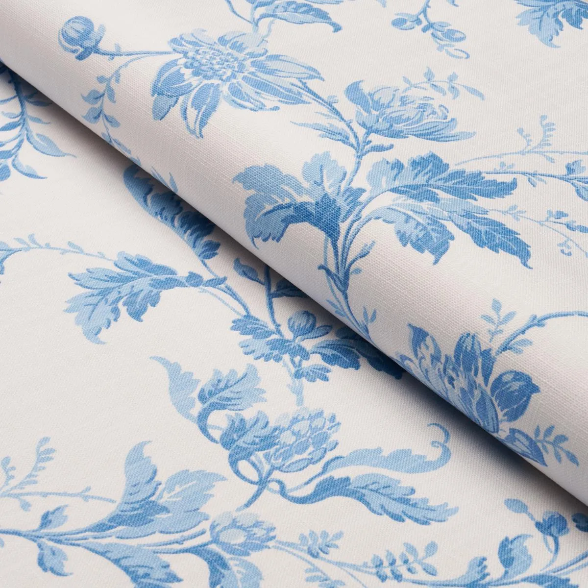 Schumacher 182941 Blomslinga Blue And White fabric swatch