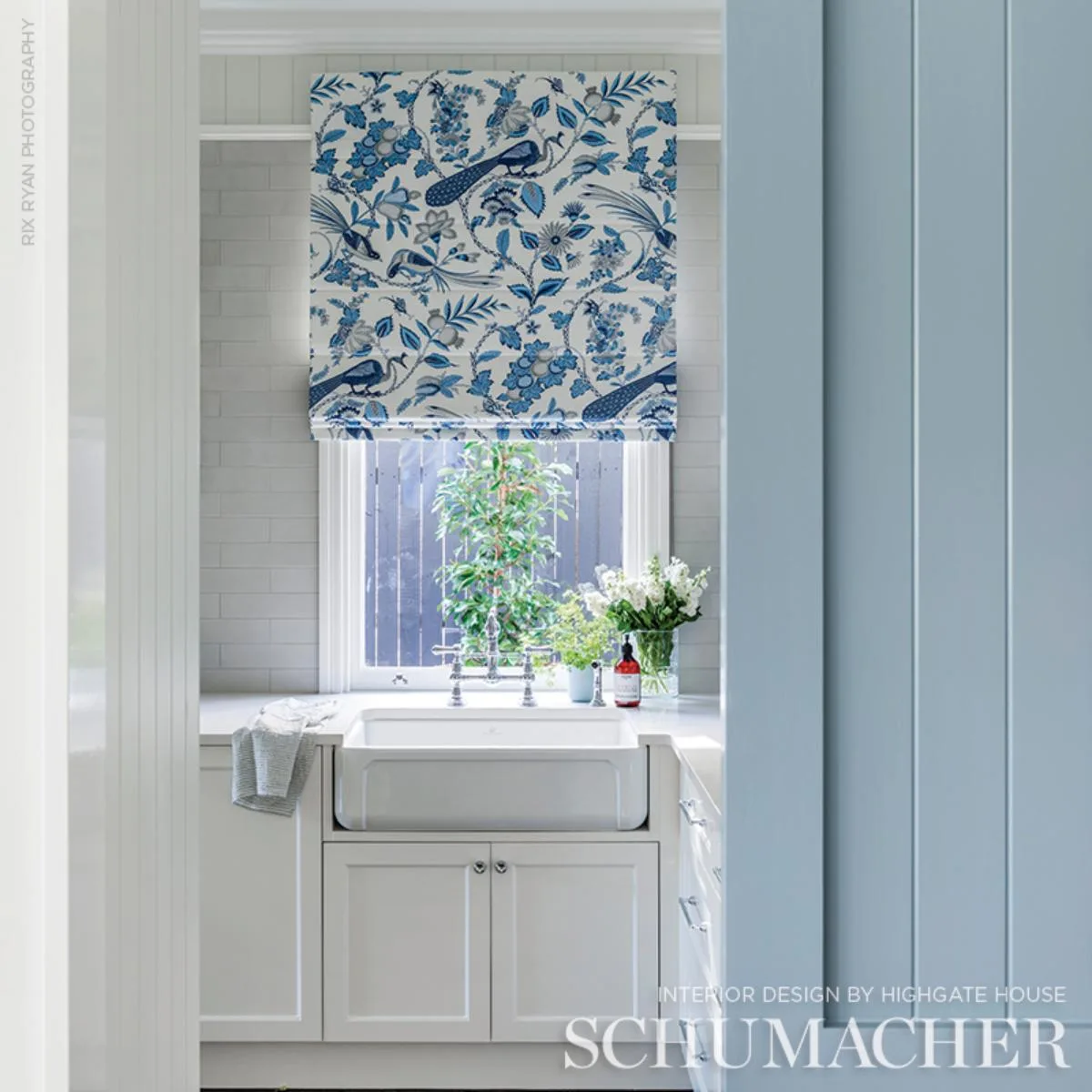 Schumacher 175952 Campagne Bleu & Gris fabric swatch