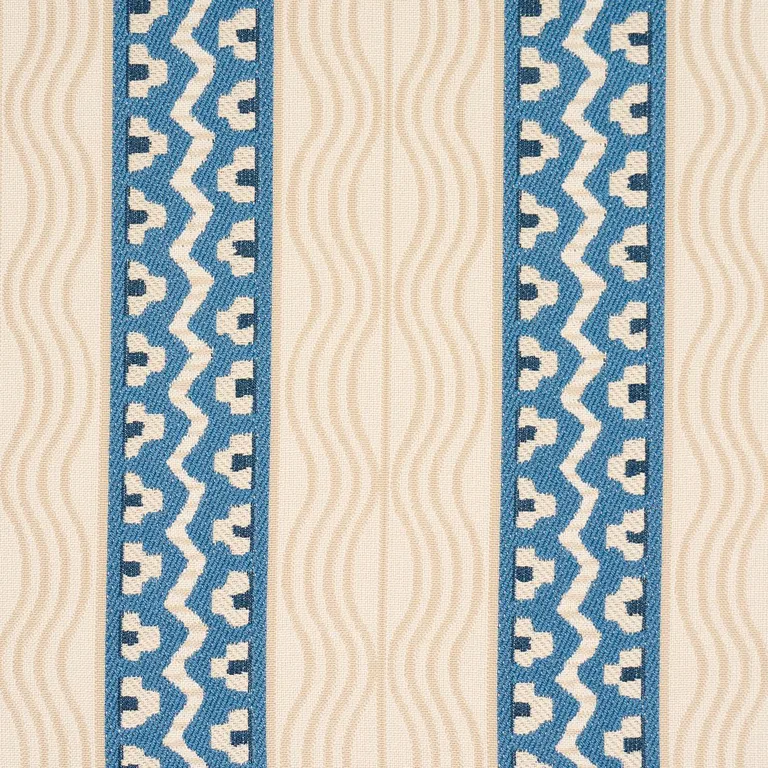 Schumacher 87450 CrèMe Anglaise English Cream/Denim Blue fabric swatch