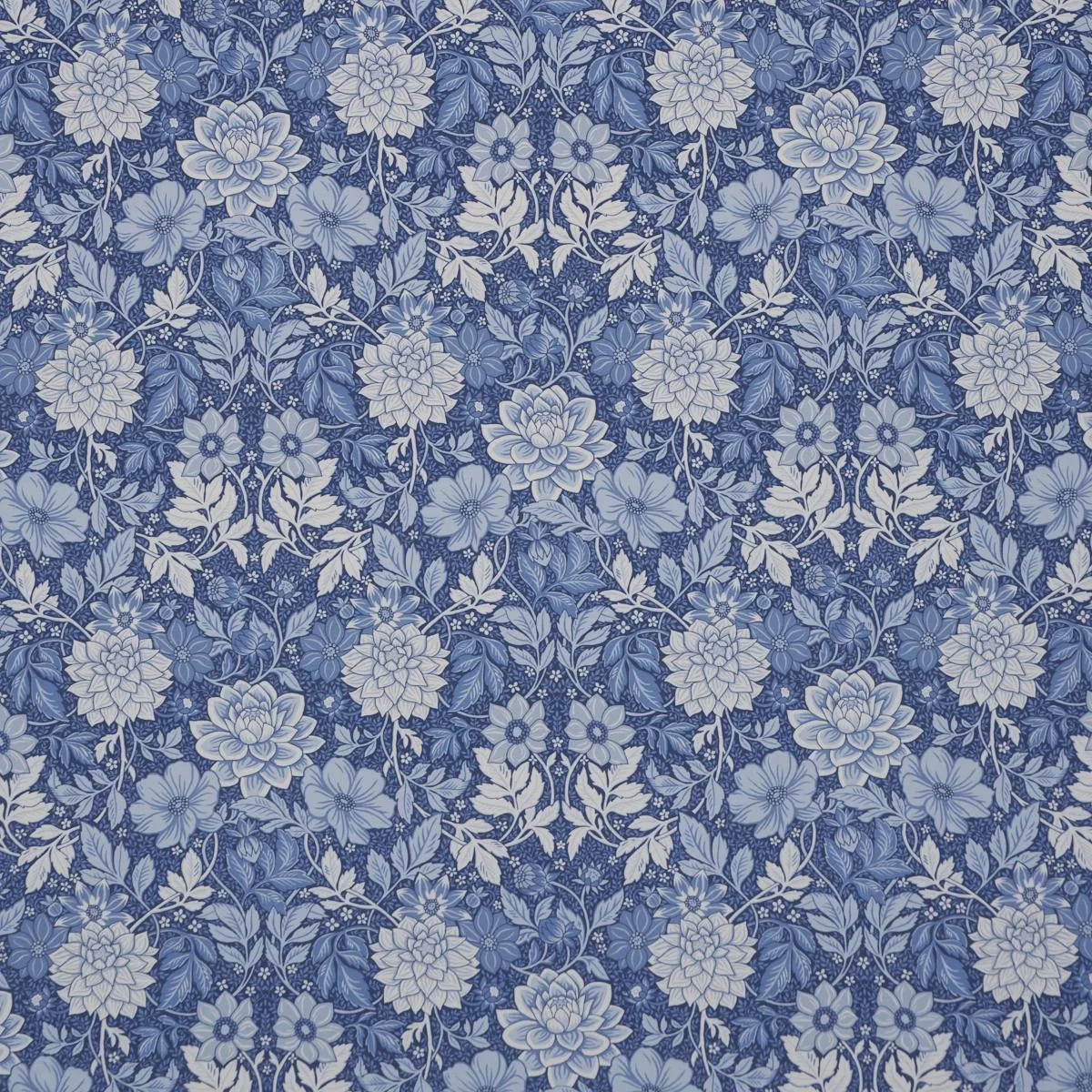 Schumacher 182972 Dahlia Garden Blue And White fabric swatch