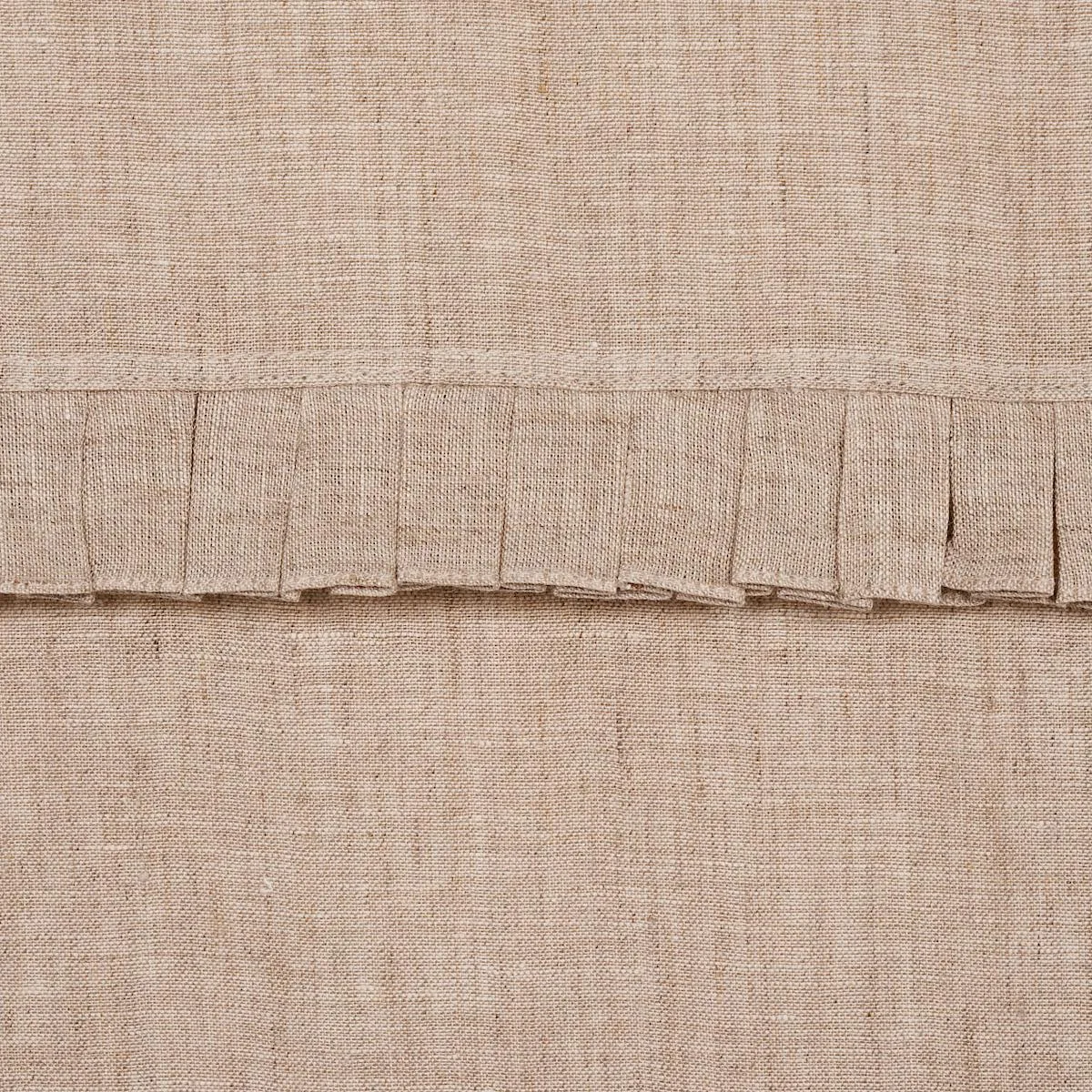 Schumacher 82650 Dorothy Pleated Linen Linen fabric swatch