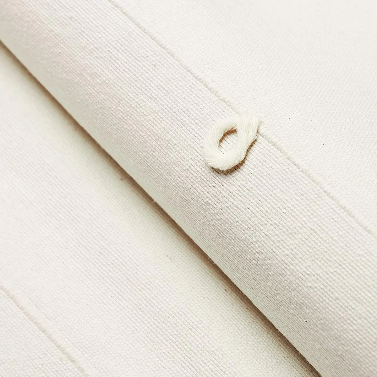 Schumacher 81382 Globo Knotted Handwoven White fabric swatch