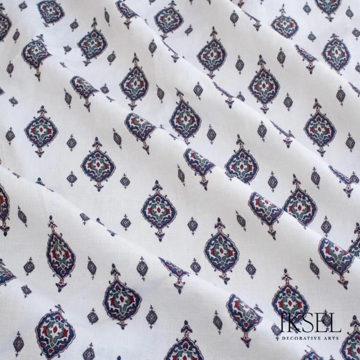 Schumacher RF104CS02 Iznik Sinan Light fabric swatch