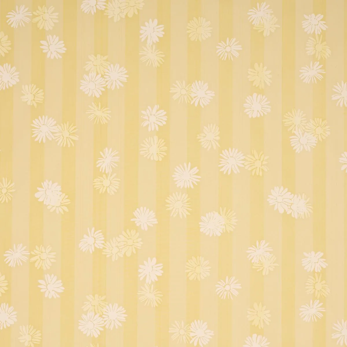 Schumacher TL400042 Jackie's Daisy Buttercup fabric swatch