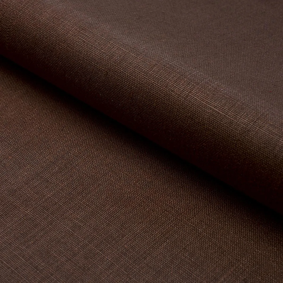 Schumacher 84968 Leo Glazed Linen Chocolate fabric swatch