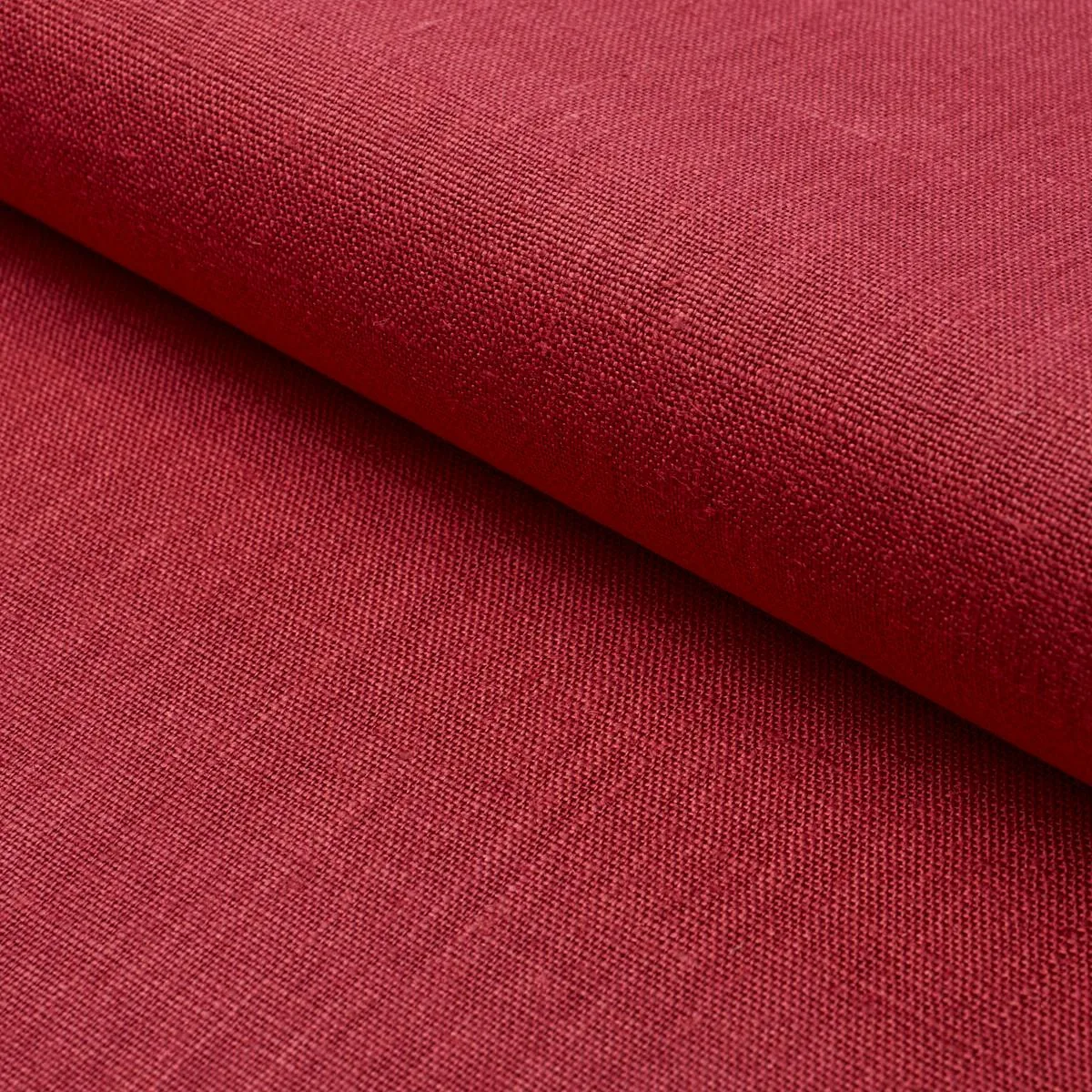 Schumacher 84967 Leo Glazed Linen Red fabric swatch