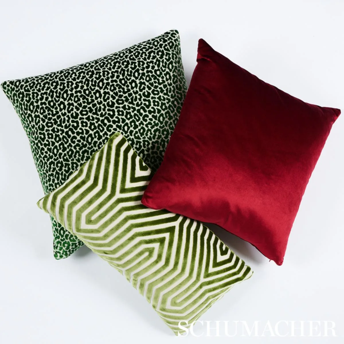 Schumacher 68825 Madeleine Velvet Emerald fabric swatch