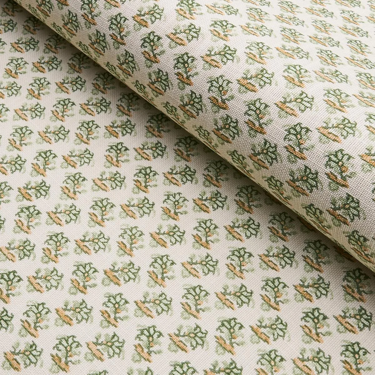 Schumacher 180761 Oleander Indoor/Outdoor Leaf Green fabric swatch
