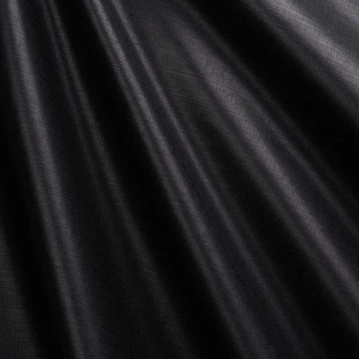 Schumacher 85275 Patent Linen Black fabric swatch