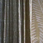 Schumacher RF211CS01 Plump Tulips Original fabric swatch