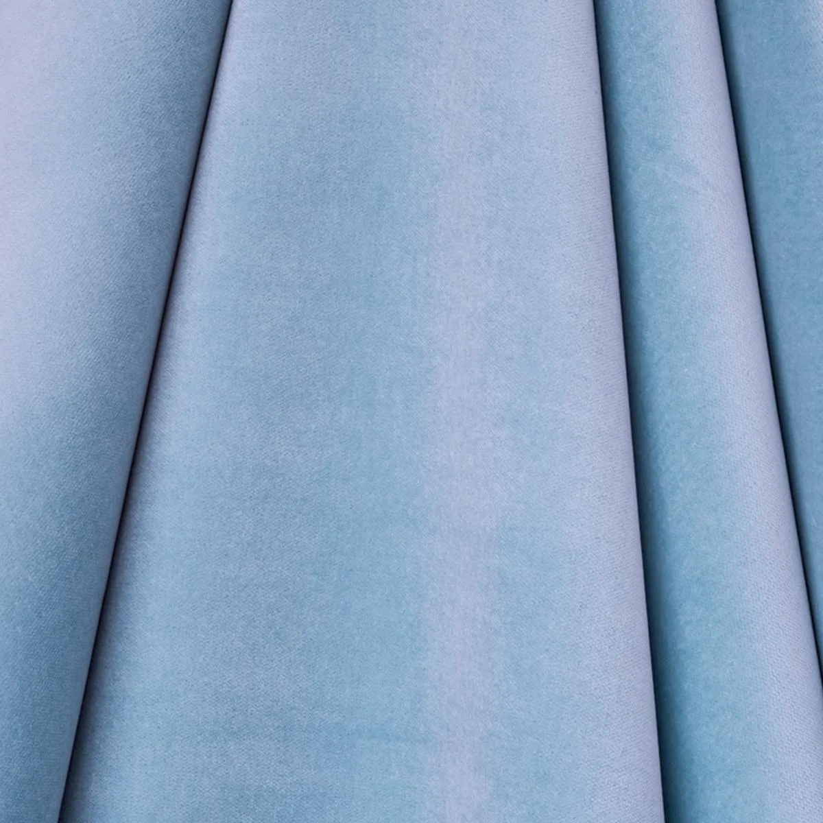 Schumacher 70570 Rocky Performance Velvet Hydrangea fabric swatch