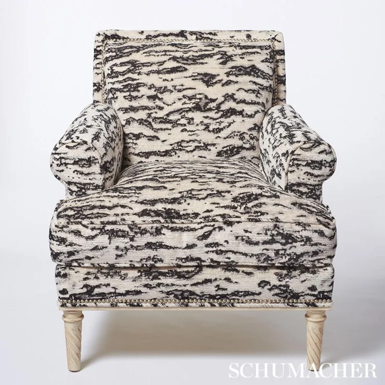 Schumacher 68901 Serengeti Tigre Blanc fabric swatch