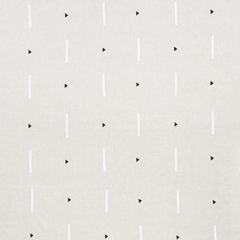 Schumacher 177901 Tashmoo Black & White fabric swatch
