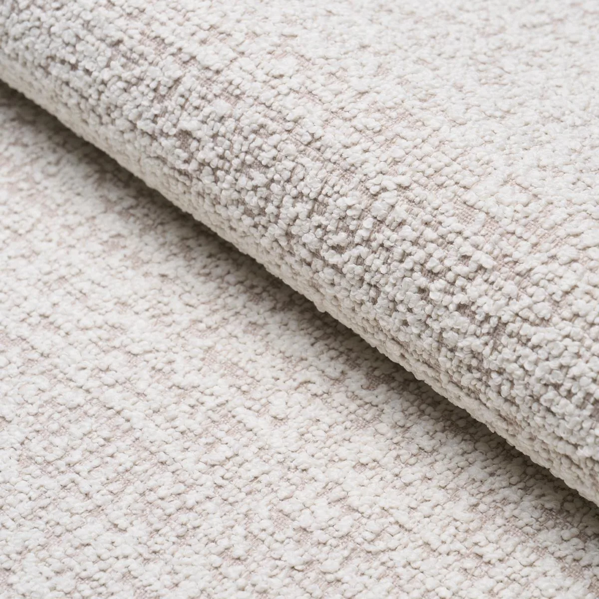 Schumacher 84200 Zuzu Indoor/Outdoor White On Natural fabric swatch