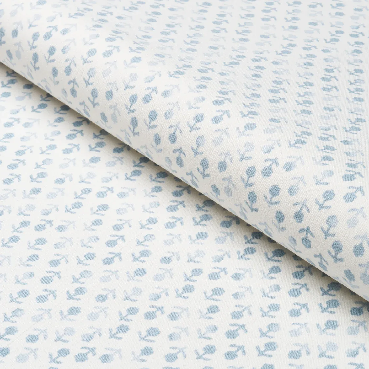 BEATRIZ HANDPRINT Fabric – SKY | Schumacher | Wallpaper Twin BEATRIZ HANDPRINT fabric SKY color by Schumacher