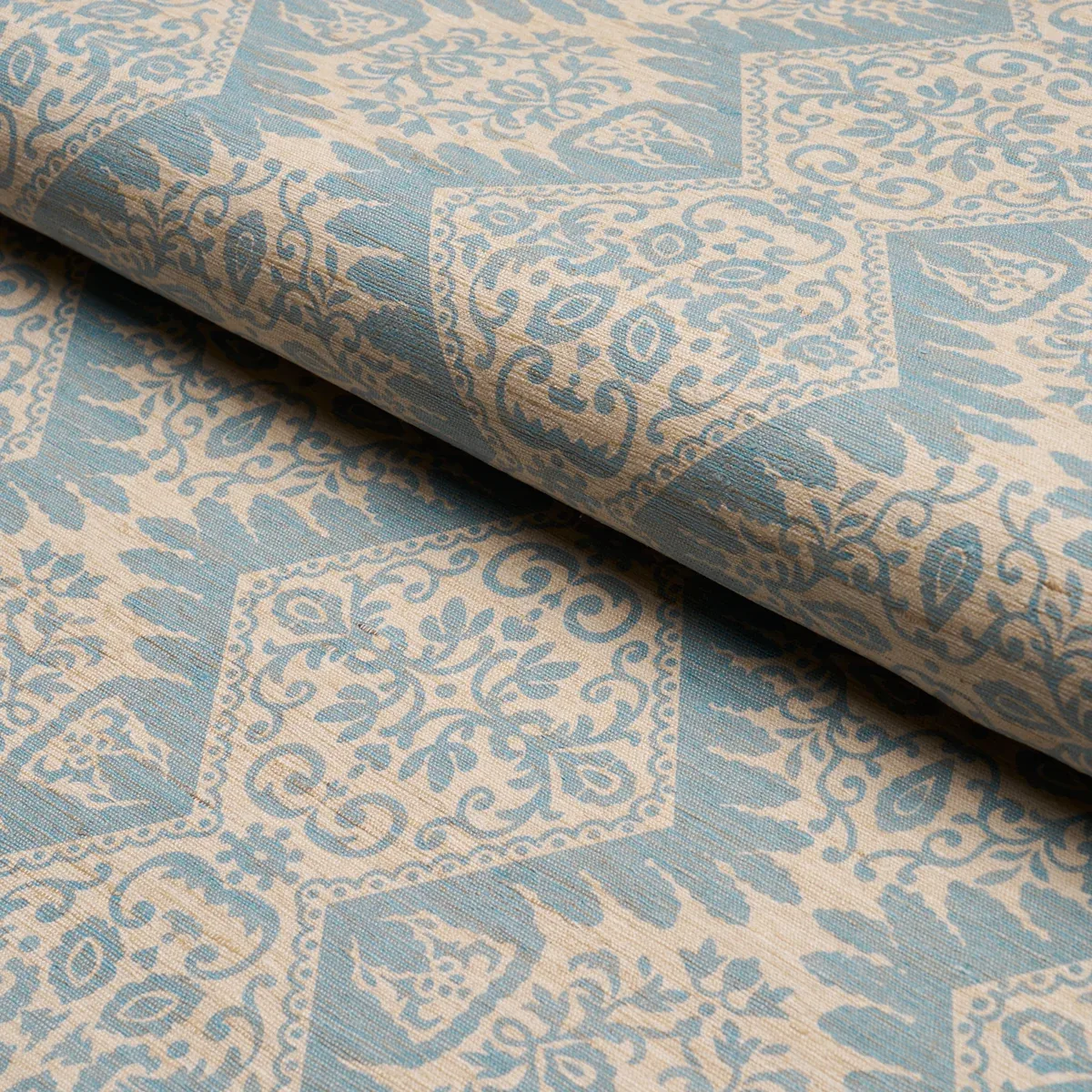 BERKELEY HAND PRINTED SILK Fabric – CORNFLOWER | Schumacher BERKELEY HAND PRINTED SILK fabric CORNFLOWER color by Schumacher