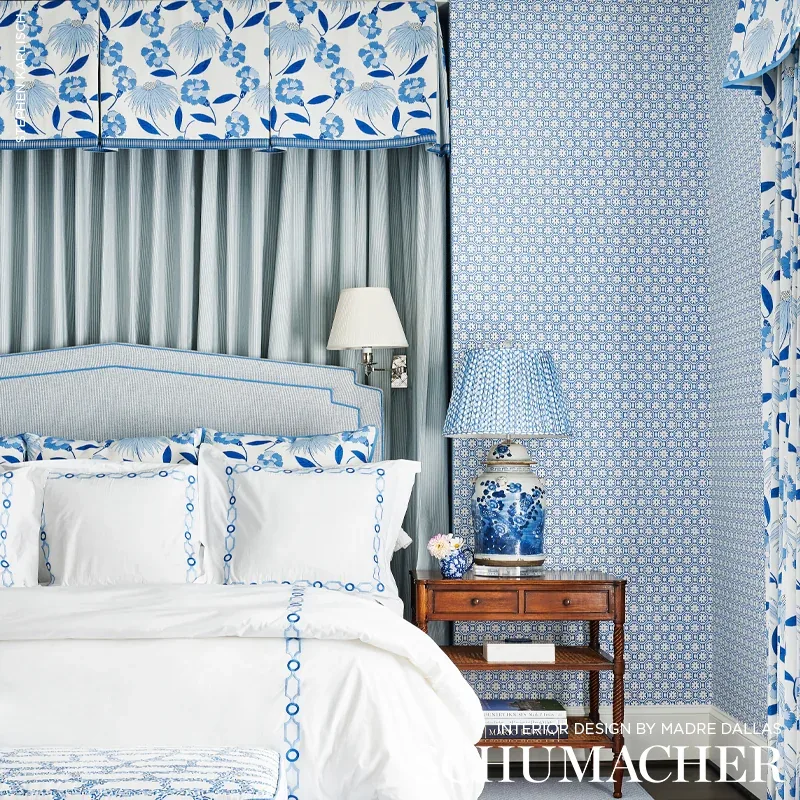 BOUQUET TOSS Fabric – AFTERNOON BLUE | Schumacher | Wallpape BOUQUET TOSS fabric AFTERNOON BLUE color by Schumacher