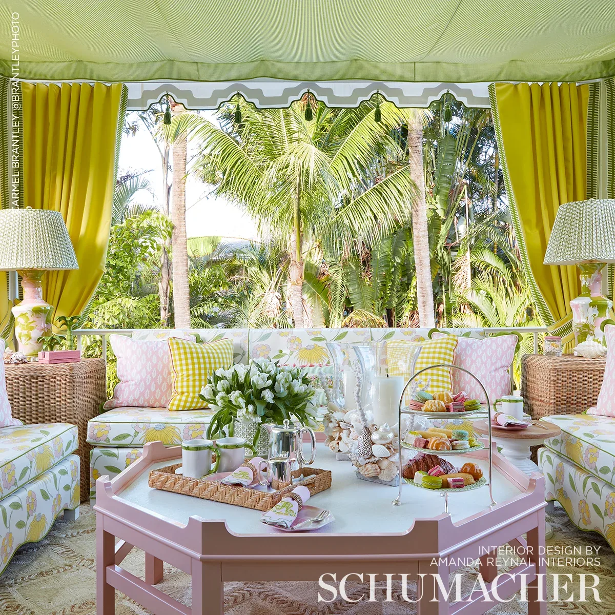 BOUQUET TOSS Fabric – PINK LEMONADE | Schumacher | Wallpaper BOUQUET TOSS fabric PINK LEMONADE color by Schumacher