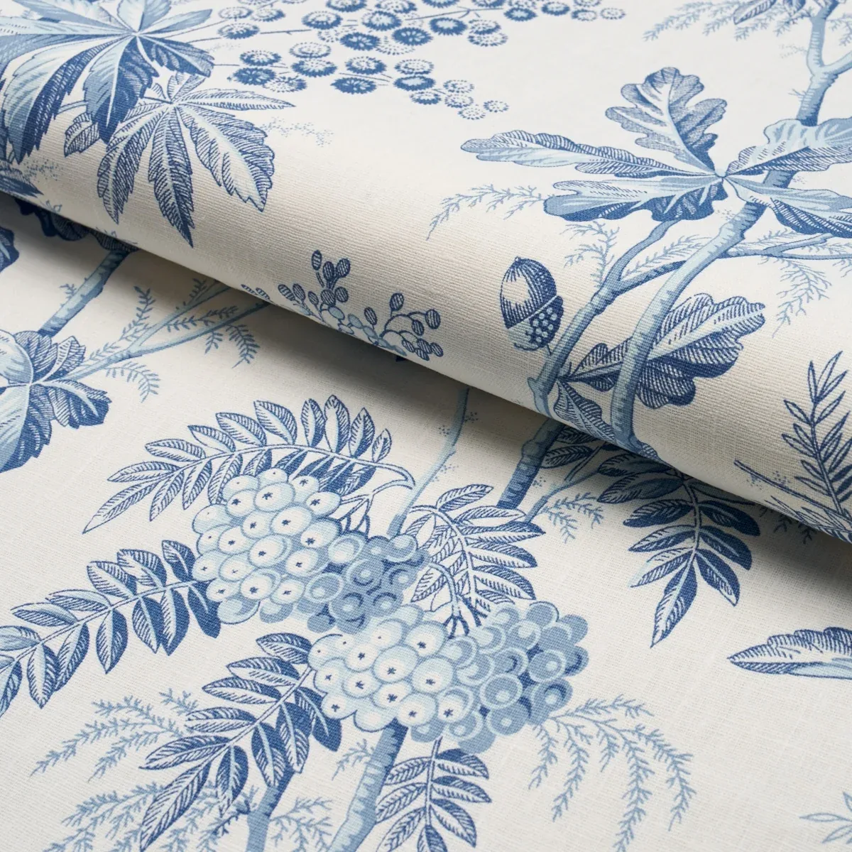 BRANTWOOD VINE Fabric – PORCELAIN | Schumacher | Wallpaper T BRANTWOOD VINE fabric PORCELAIN color by Schumacher