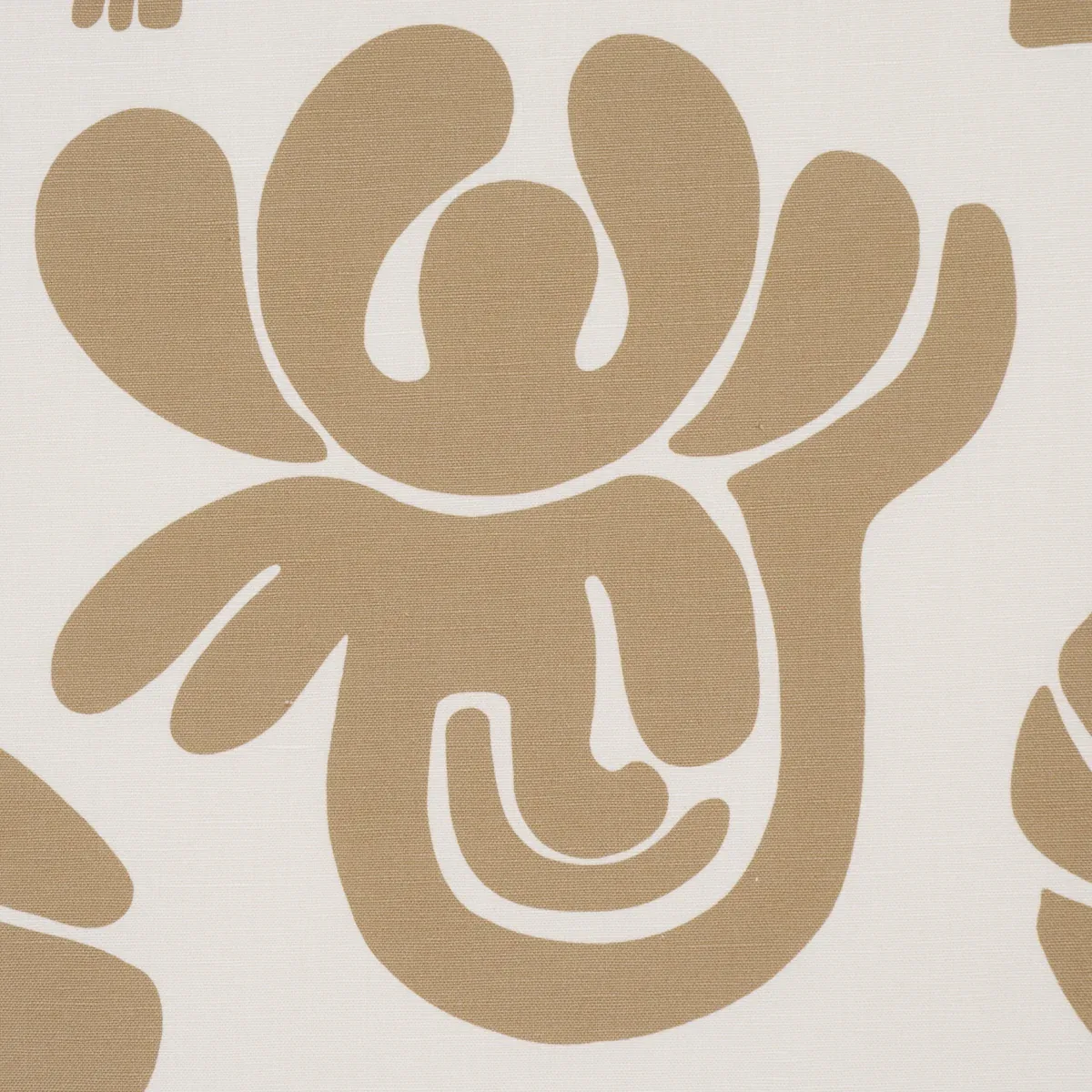 CALL OF THE JUNGLE Fabric – NEUTRAL | Schumacher | Wallpaper CALL OF THE JUNGLE fabric NEUTRAL color by Schumacher