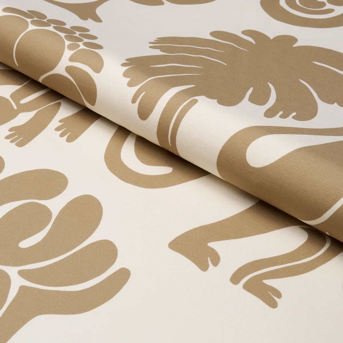 CALL OF THE JUNGLE Fabric – NEUTRAL | Schumacher | Wallpaper CALL OF THE JUNGLE fabric NEUTRAL color by Schumacher