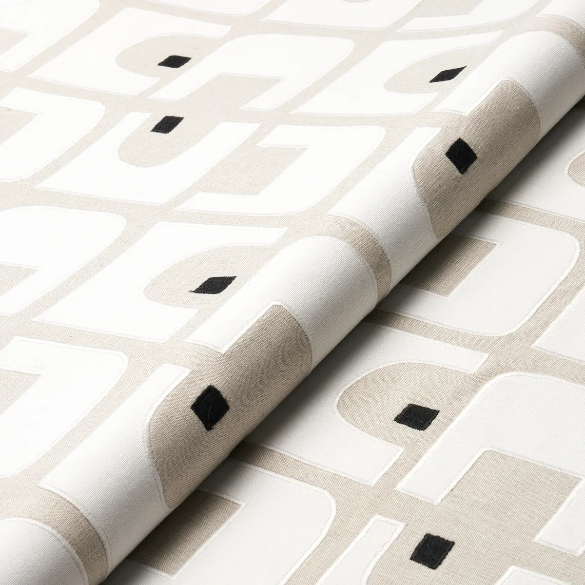 DEN APPLIQUÉ Fabric – CUMIN | Schumacher | Wallpaper Twins DEN APPLIQUÉ fabric CUMIN color by Schumacher