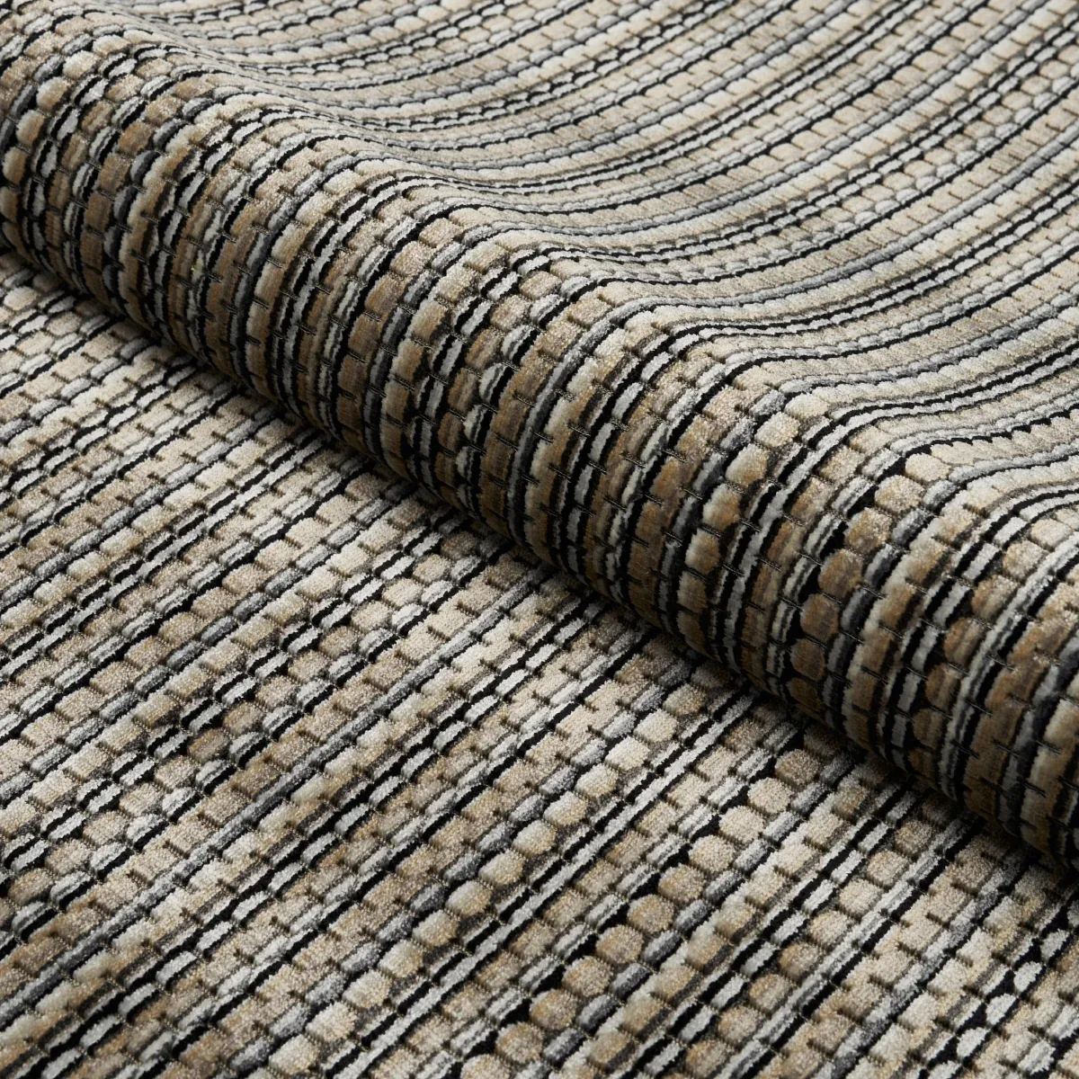 66916 | DOWNTOWN VELVET – PEBBLE