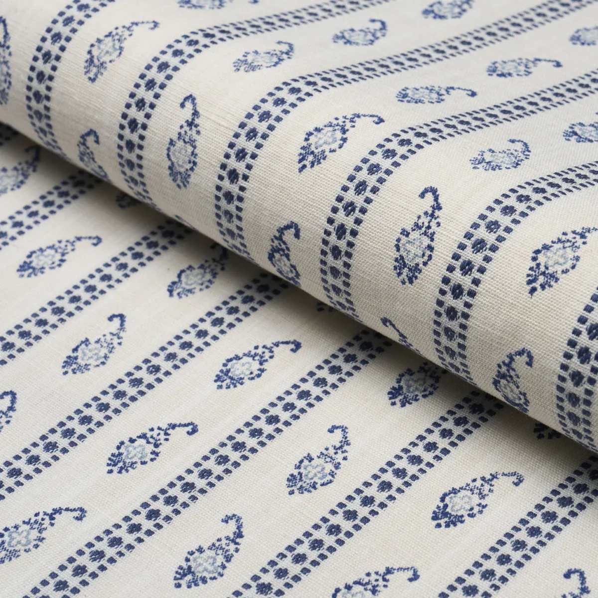 EDDIE WOVEN HAND BLOCK PRINT Fabric – BLUE | Schumacher | Wa EDDIE WOVEN HAND BLOCK PRINT fabric BLUE color by Schumacher