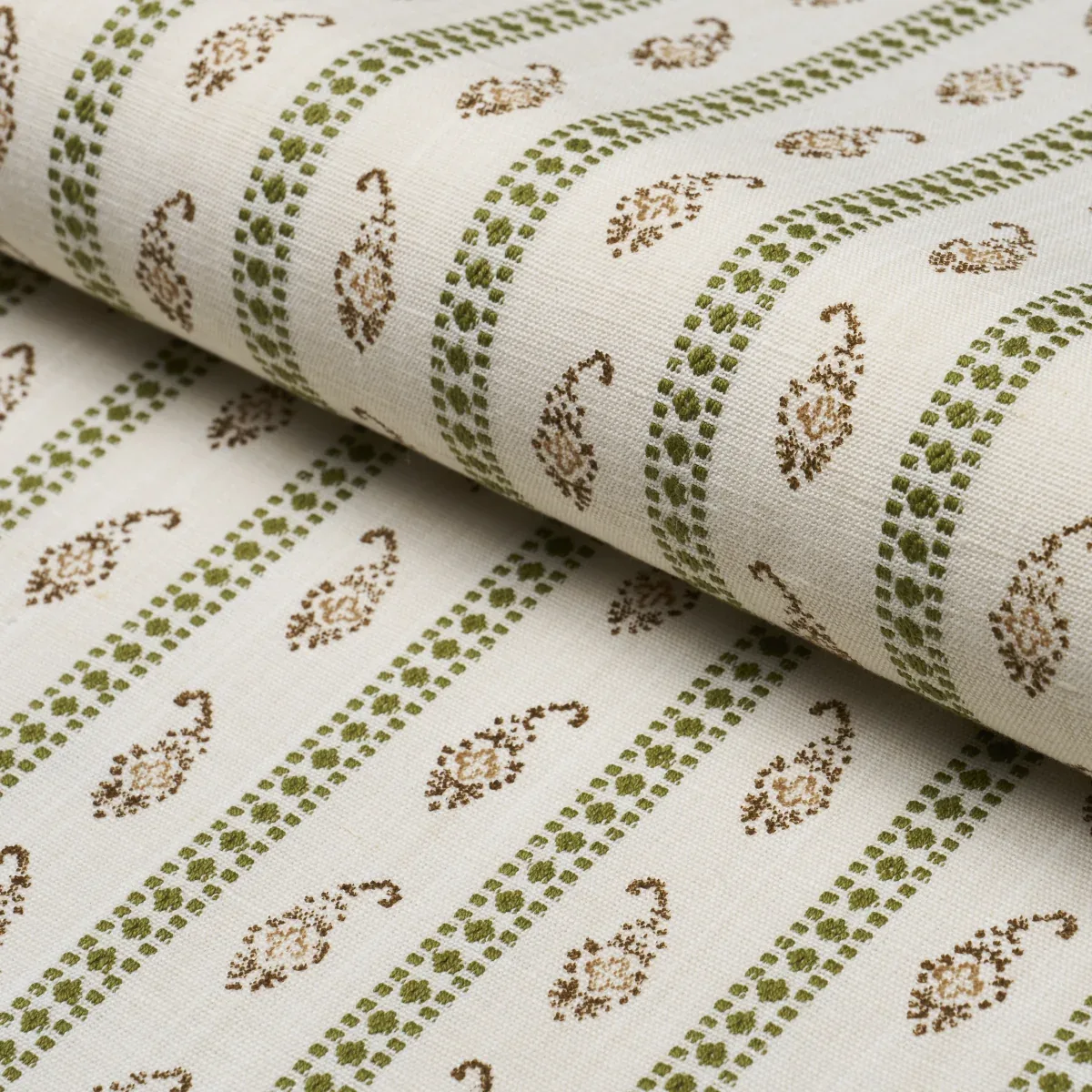 EDDIE WOVEN HAND BLOCK PRINT Fabric – GREEN | Schumacher | W EDDIE WOVEN HAND BLOCK PRINT fabric GREEN color by Schumacher