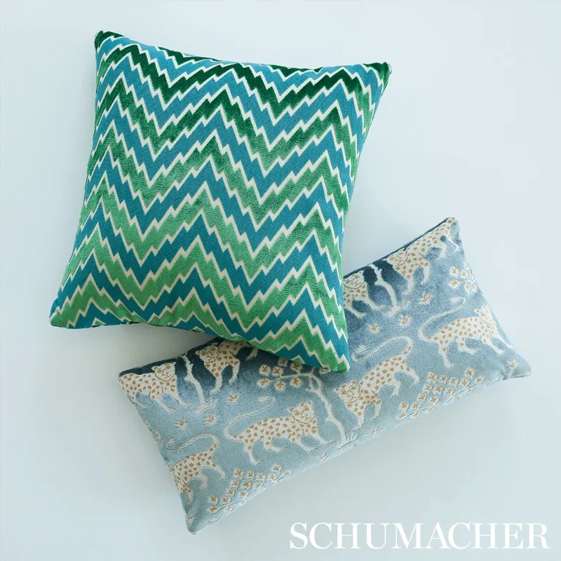 FLORENTINE CHEVRON VELVET Fabric – EMERALD | Schumacher | Wa FLORENTINE CHEVRON VELVET fabric EMERALD color by Schumacher