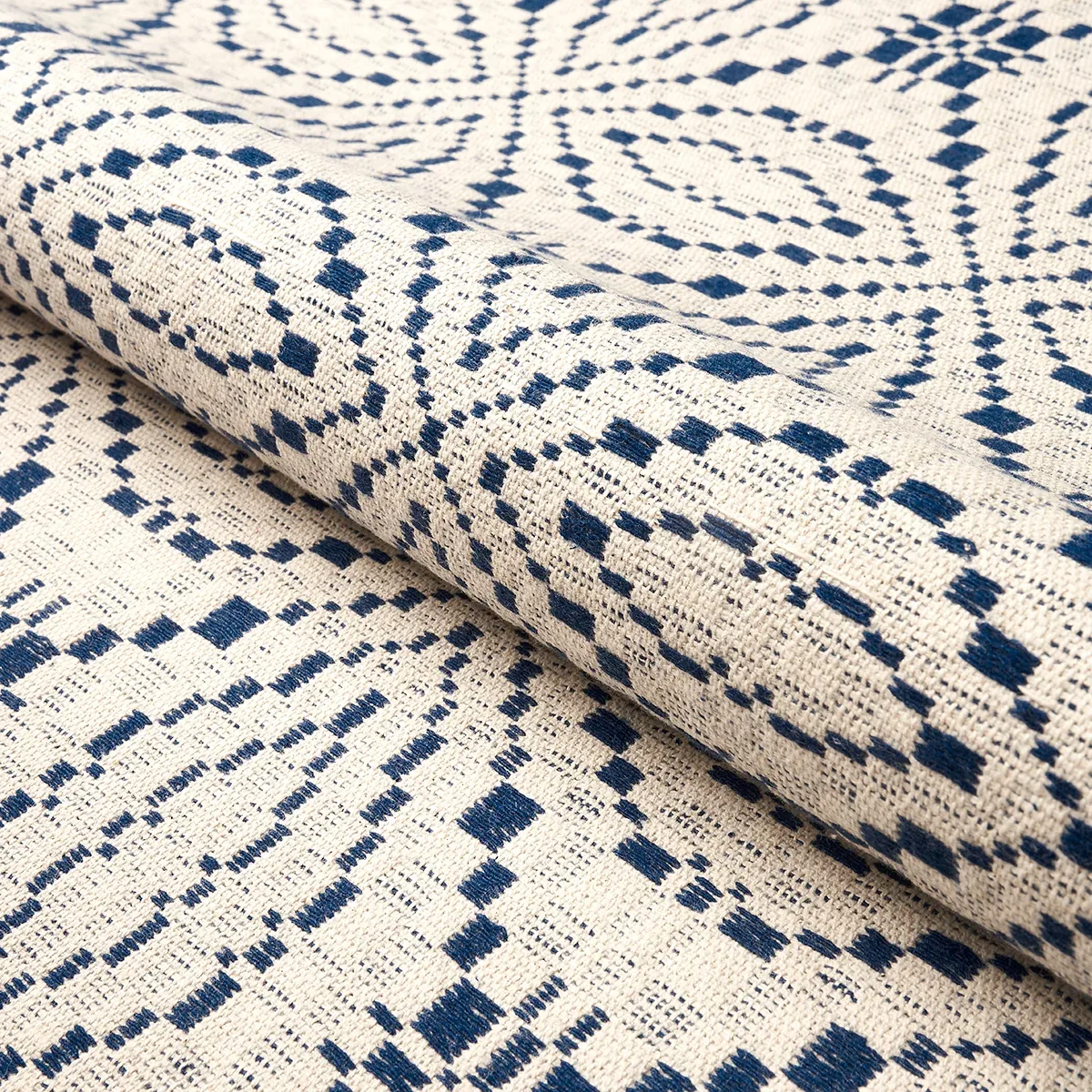 FRANCESTOWN COVERLET Fabric – NAVY | Schumacher | Wallpaper FRANCESTOWN COVERLET fabric NAVY color by Schumacher