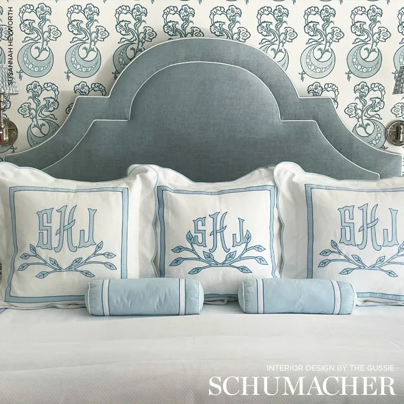 FRANCO LINEN-BLEND CHENILLE Fabric – SKY | Schumacher | Wall FRANCO LINEN-BLEND CHENILLE fabric SKY color by Schumacher