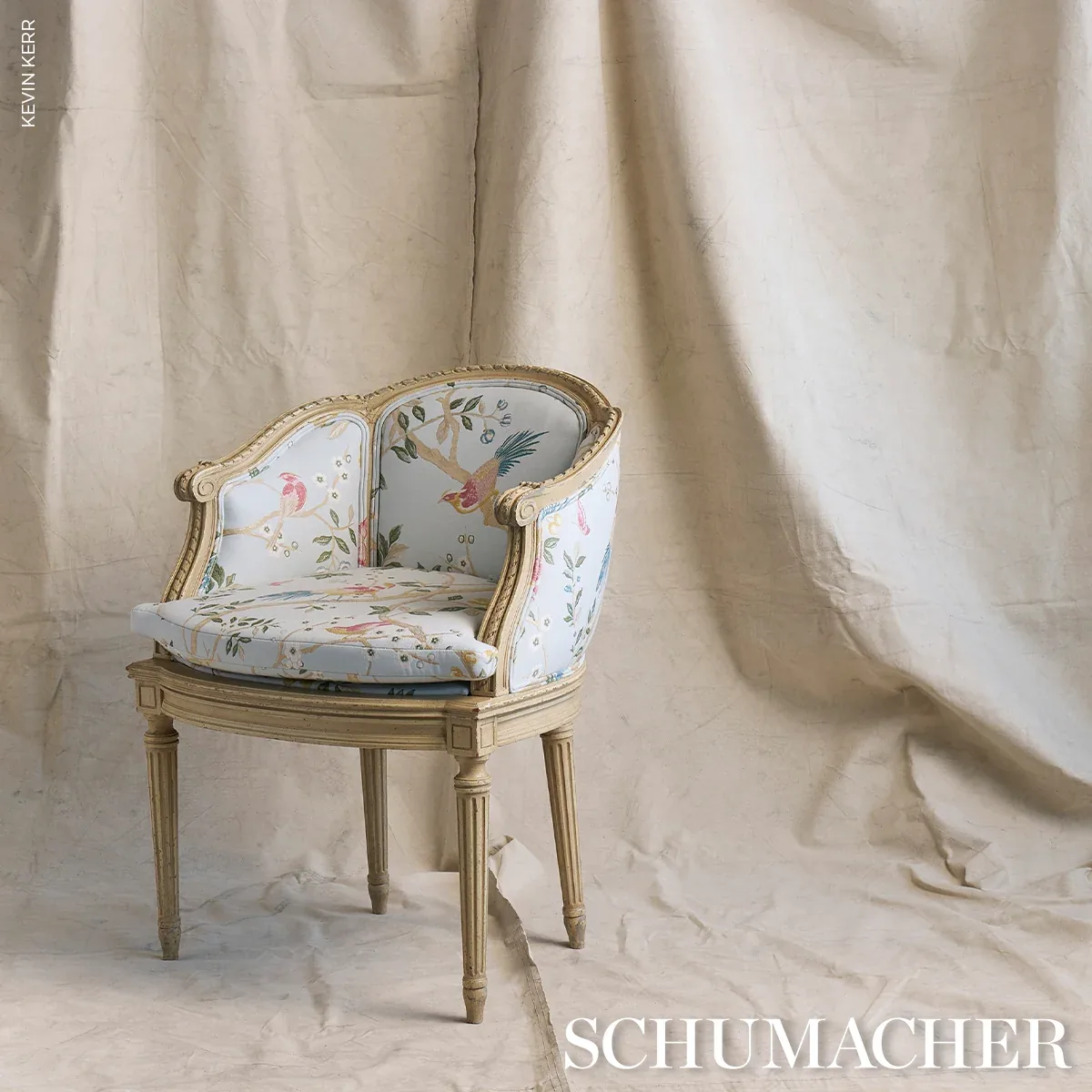 GEORGIA VINE fabric SKY color by Schumacher