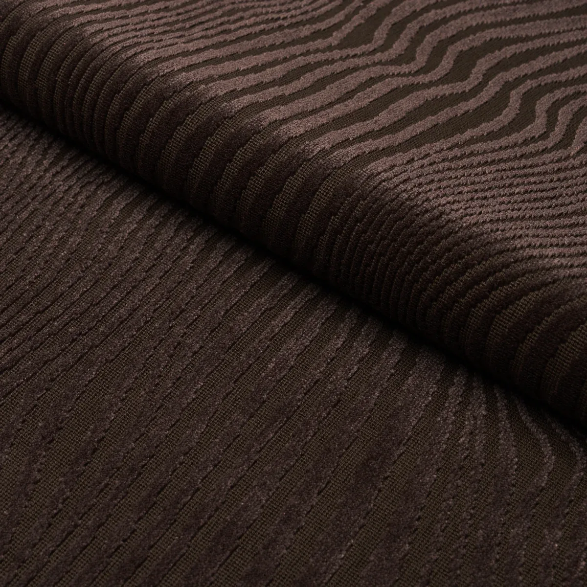 80363 | GUNTA CUT VELVET – ESPRESSO