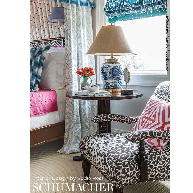 ICONIC LEOPARD fabric BROWN color by Schumacher