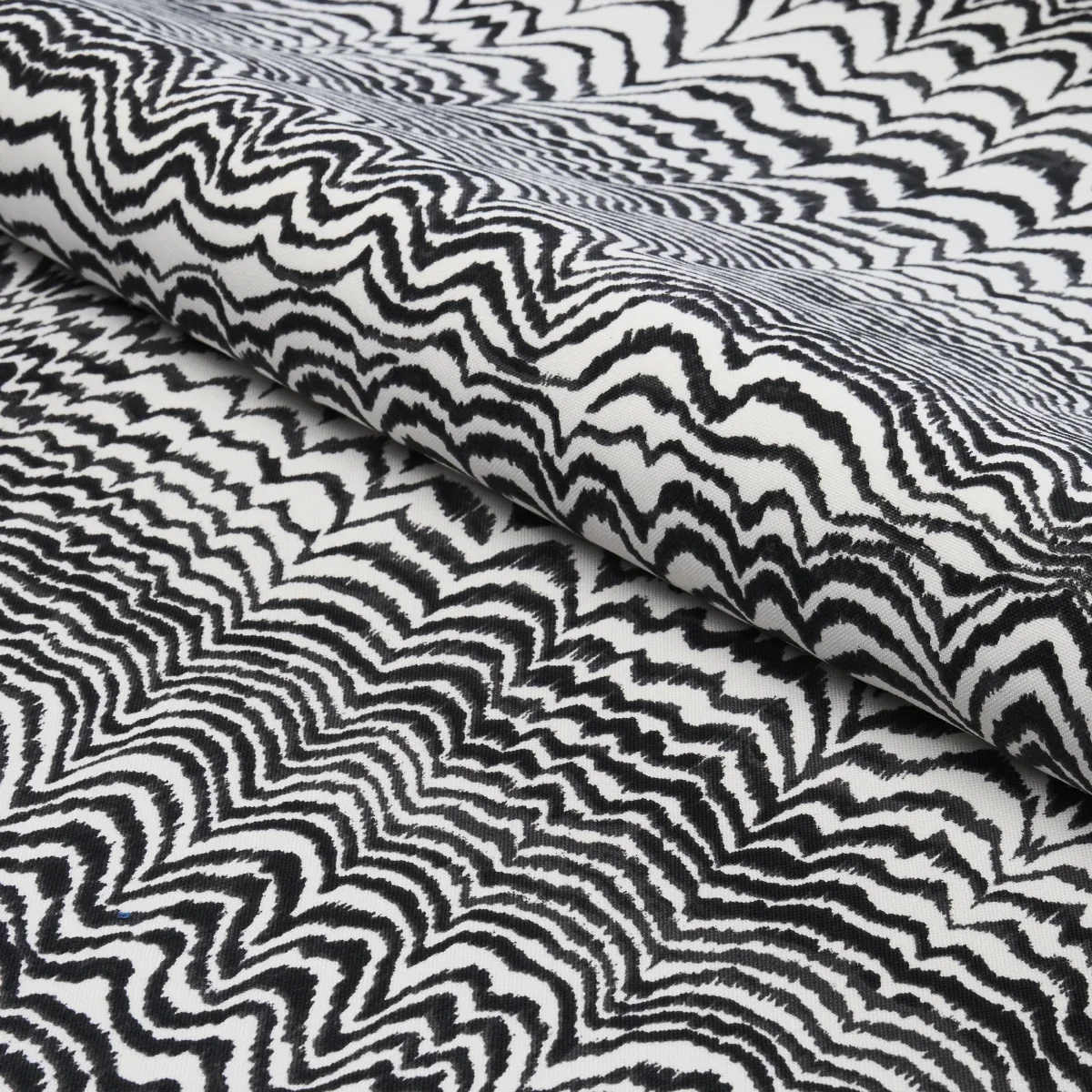 INK WAVE PRINT INDOOR/OUTDOOR fabric BLACK color by Schumacher