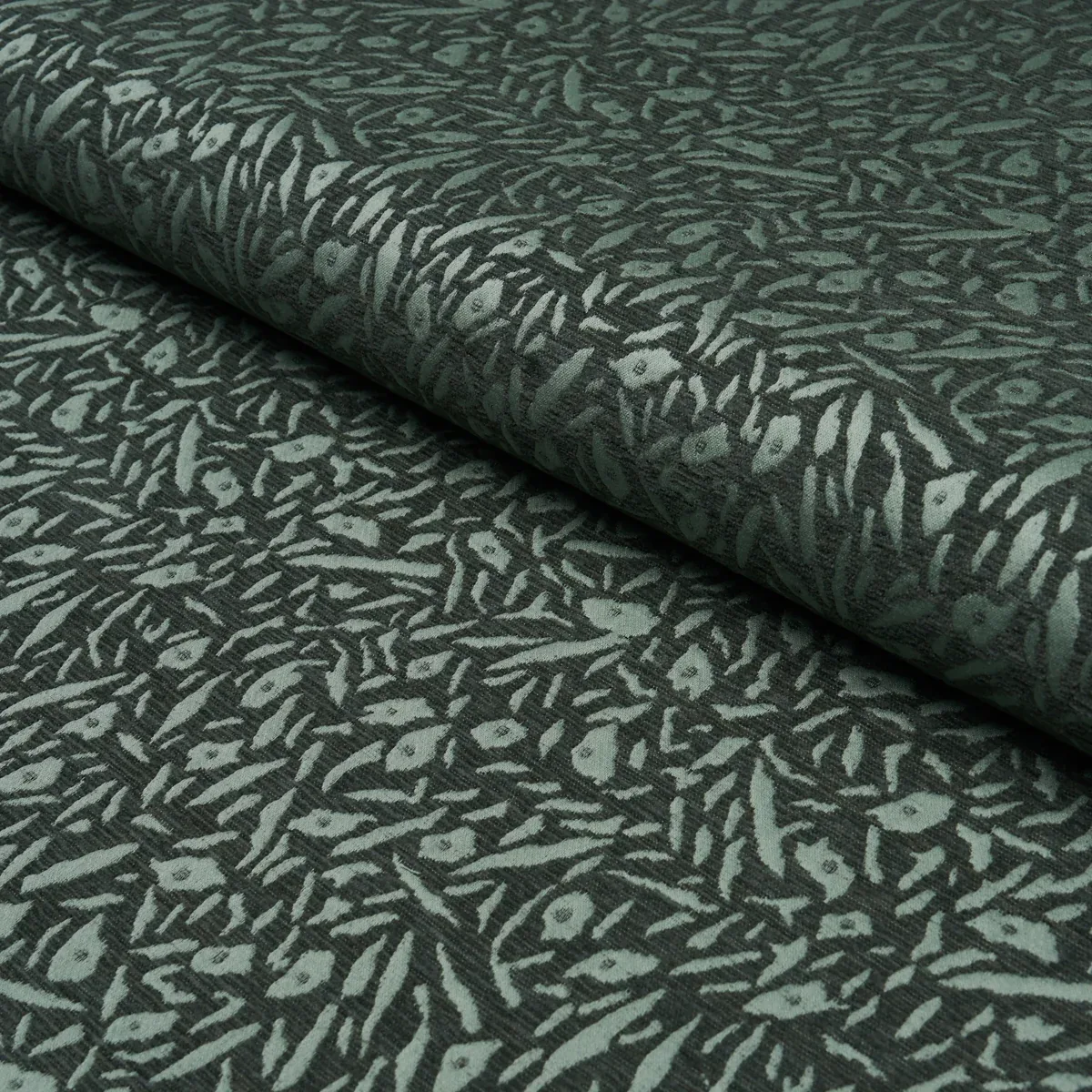 JUNGLE MOSS Fabric – GREEN | Schumacher | Wallpaper Twins JUNGLE MOSS fabric GREEN color by Schumacher