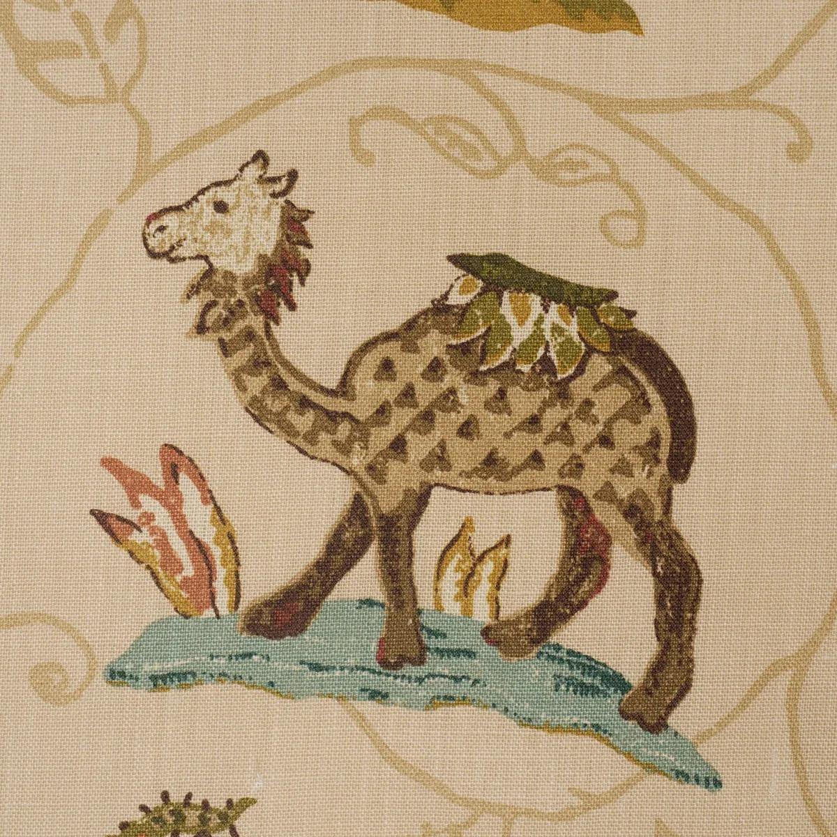 LA MENAGERIE Fabric – CREAM | Schumacher | Wallpaper Twins LA MENAGERIE fabric CREAM color by Schumacher